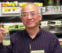 恭賀第11屆生物系系友吳春放當選中央研究院生命科學組院士